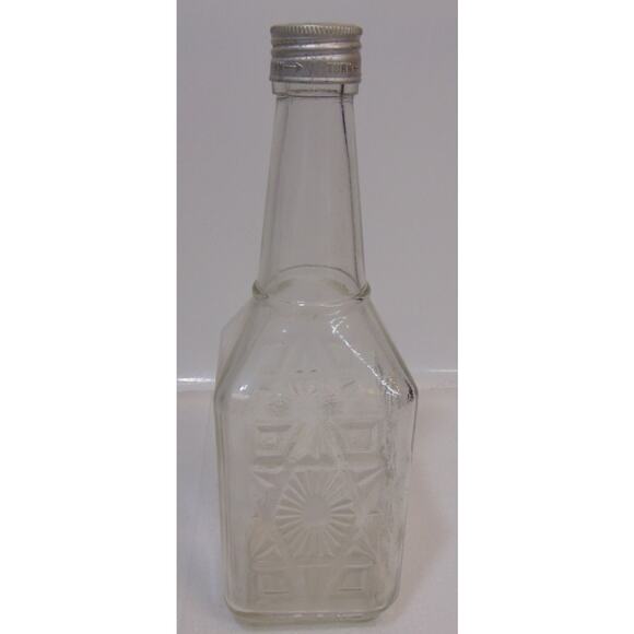 Manischewitz Vintage Wine Bottle Decanter Made By Vintage Maker Monarch Co NY 9" - Picture 2 of 6